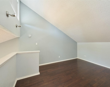 12900 Walden Road - Photo Thumbnail 20