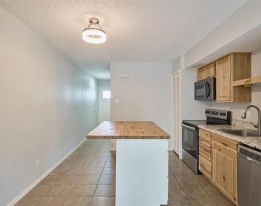 12900 Walden Road - Photo Thumbnail 3