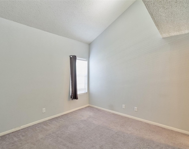 12900 Walden Road - Photo Thumbnail 11