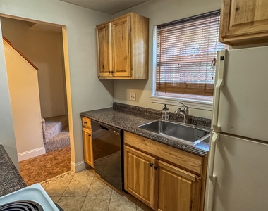 710 Main - Photo Thumbnail 3