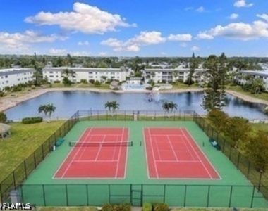 1018 Manatee Road - Photo Thumbnail 12