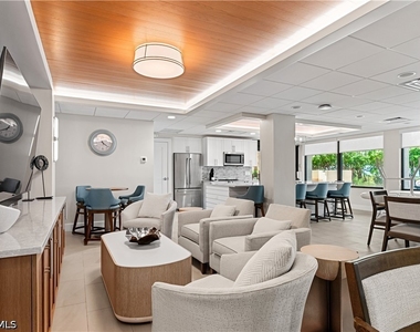 3399 Gulf Shore Boulevard N - Photo Thumbnail 15