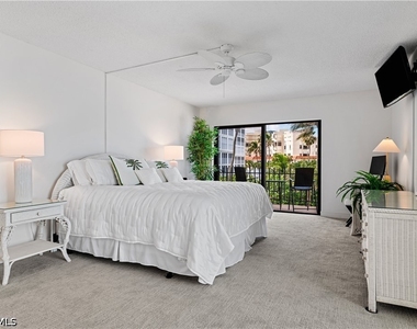 3399 Gulf Shore Boulevard N - Photo Thumbnail 22