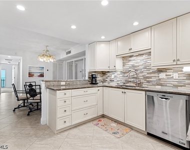 3399 Gulf Shore Boulevard N - Photo Thumbnail 19