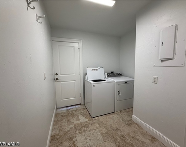 3043 Round Table Court - Photo Thumbnail 11