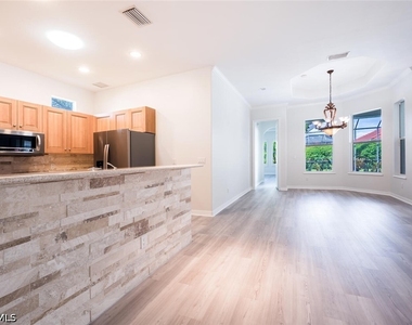 10800 Fieldfair Drive - Photo Thumbnail 3