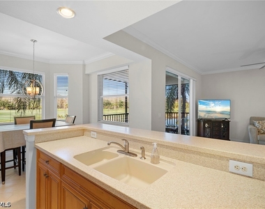 10275 Heritage Bay Boulevard - Photo Thumbnail 8