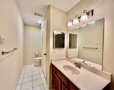 3038 Sam Houston Drive - Photo Thumbnail 17