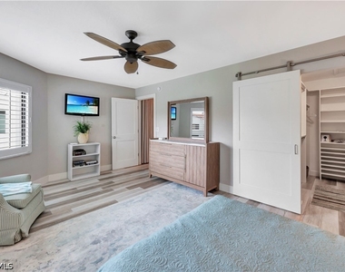 583 Beachwalk Circle - Photo Thumbnail 12