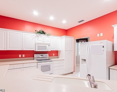 2215 Hawksridge Drive - Photo Thumbnail 20