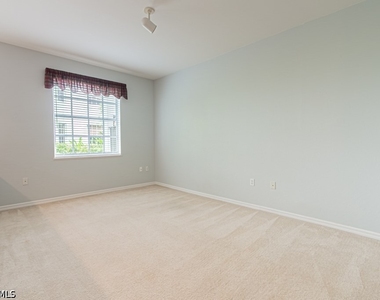 2215 Hawksridge Drive - Photo Thumbnail 6