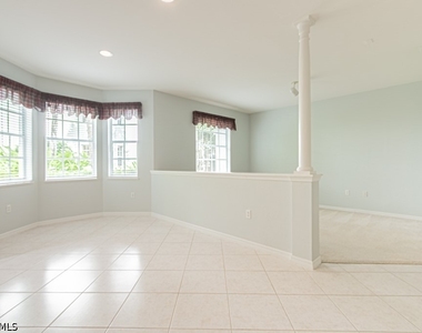 2215 Hawksridge Drive - Photo Thumbnail 8