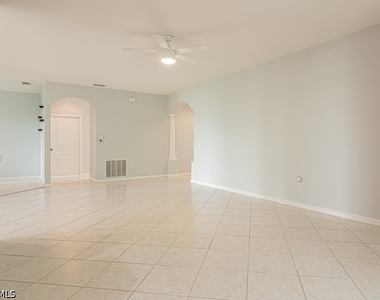 2215 Hawksridge Drive - Photo Thumbnail 14