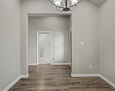 2134 Markley Drive - Photo Thumbnail 6