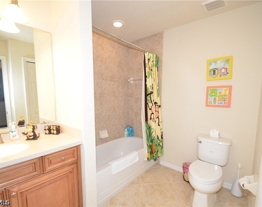 10572 Smokehouse Bay Drive - Photo Thumbnail 14