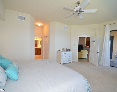 10572 Smokehouse Bay Drive - Photo Thumbnail 11