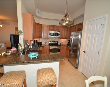 10572 Smokehouse Bay Drive - Photo Thumbnail 8