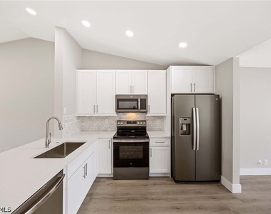 707 Neapolitan Way - Photo Thumbnail 9