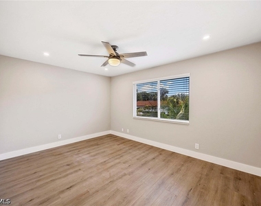 707 Neapolitan Way - Photo Thumbnail 15