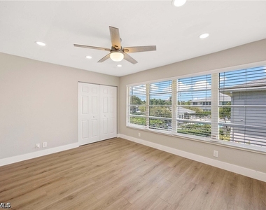 707 Neapolitan Way - Photo Thumbnail 11
