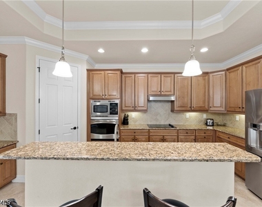 9254 Veneto Place - Photo Thumbnail 4