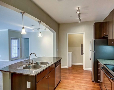2951 N Loop 336 W - Photo Thumbnail 3