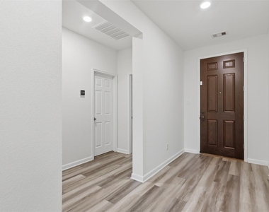 3904 Waterworth Way - Photo Thumbnail 5