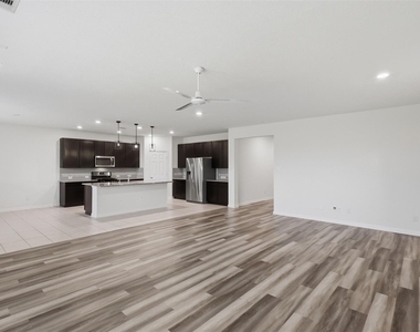 3904 Waterworth Way - Photo Thumbnail 6