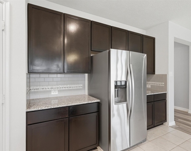 3904 Waterworth Way - Photo Thumbnail 11