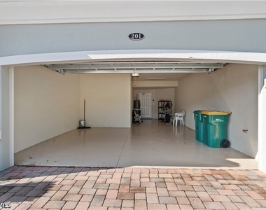 9497 Casoria Court - Photo Thumbnail 17