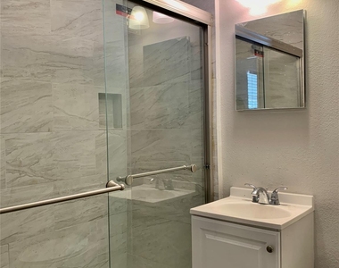 6702 Fulton St - Photo Thumbnail 5