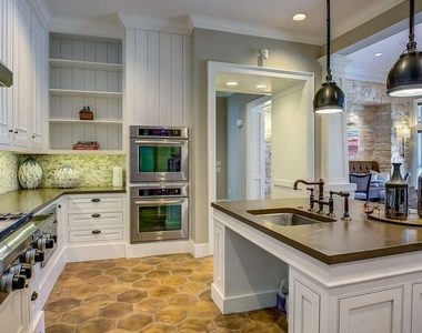 2951 N Loop 336 W - Photo Thumbnail 25