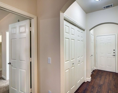 2951 N Loop 336 W - Photo Thumbnail 10