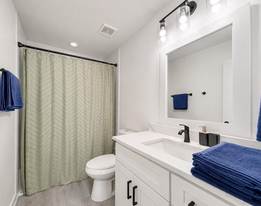 4011 King Street - Photo Thumbnail 11