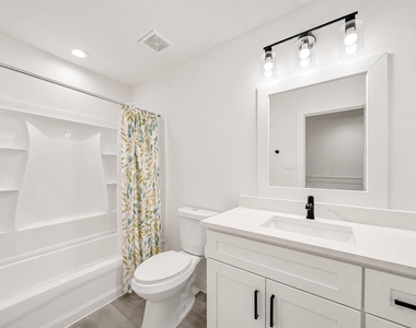 4011 King Street - Photo Thumbnail 13