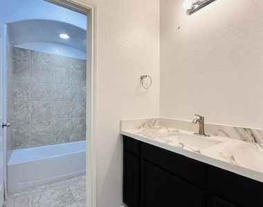 18519 Cypress Steppe Lane - Photo Thumbnail 24
