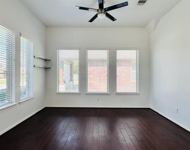 18519 Cypress Steppe Lane - Photo Thumbnail 4