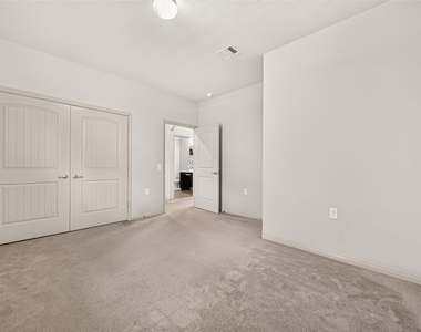 24302 Bella Florence Drive - Photo Thumbnail 28