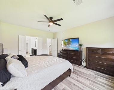 9426 Russeff Field Lane - Photo Thumbnail 22