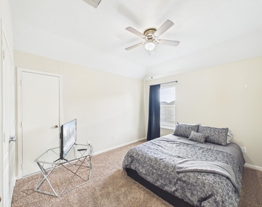 9426 Russeff Field Lane - Photo Thumbnail 42