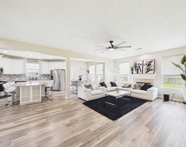 9426 Russeff Field Lane - Photo Thumbnail 12