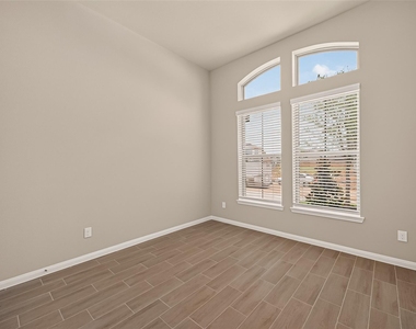 27003 Estella Meadow Lane - Photo Thumbnail 23