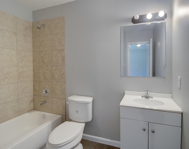 1022 Jeff Street - Photo Thumbnail 15