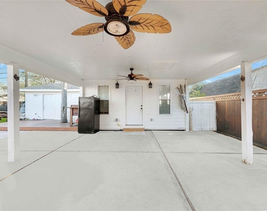 6014 Belarbor Street - Photo Thumbnail 9