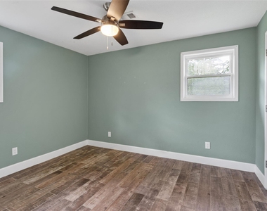 3310 Oak Drive - Photo Thumbnail 17
