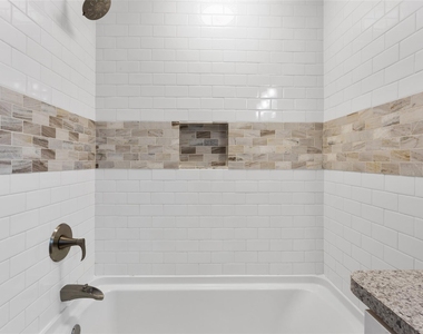 3310 Oak Drive - Photo Thumbnail 16