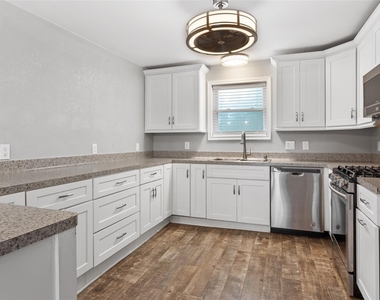 3310 Oak Drive - Photo Thumbnail 10
