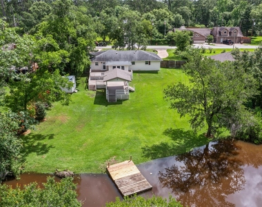 3310 Oak Drive - Photo Thumbnail 5
