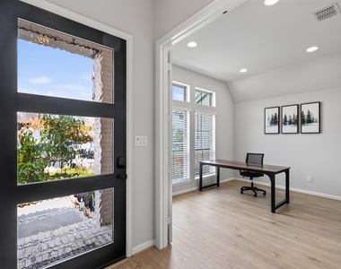 22435 Sawmill Pass Lane - Photo Thumbnail 4