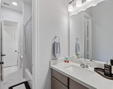 22435 Sawmill Pass Lane - Photo Thumbnail 27